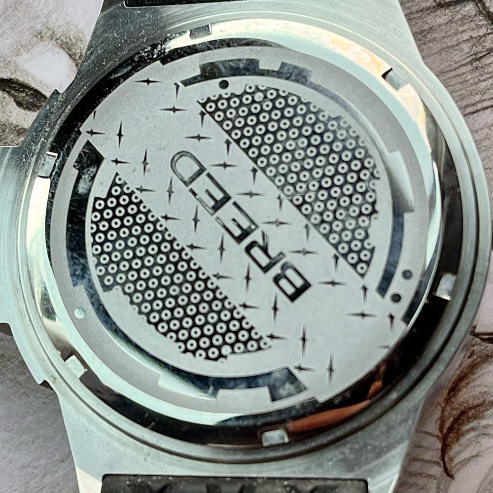 Y2K BREED Watch - Picture 2 of 2